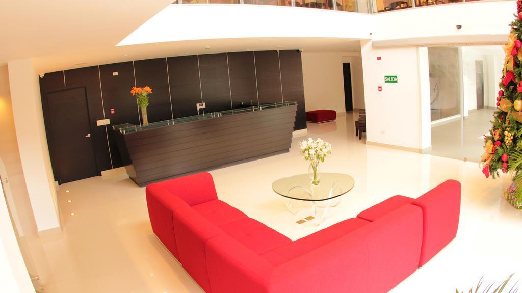 Az Hotel And Suites Panama City Exteriör bild