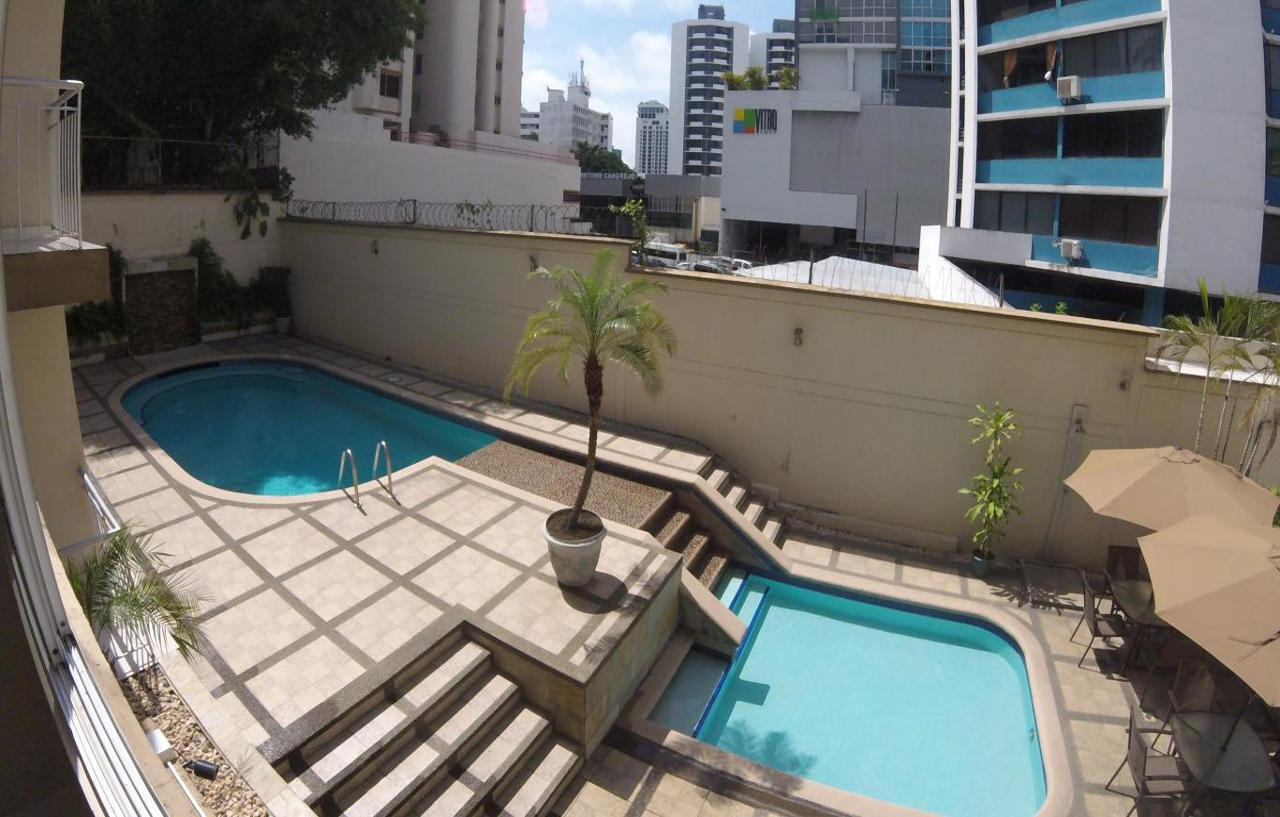 Az Hotel And Suites Panama City Exteriör bild